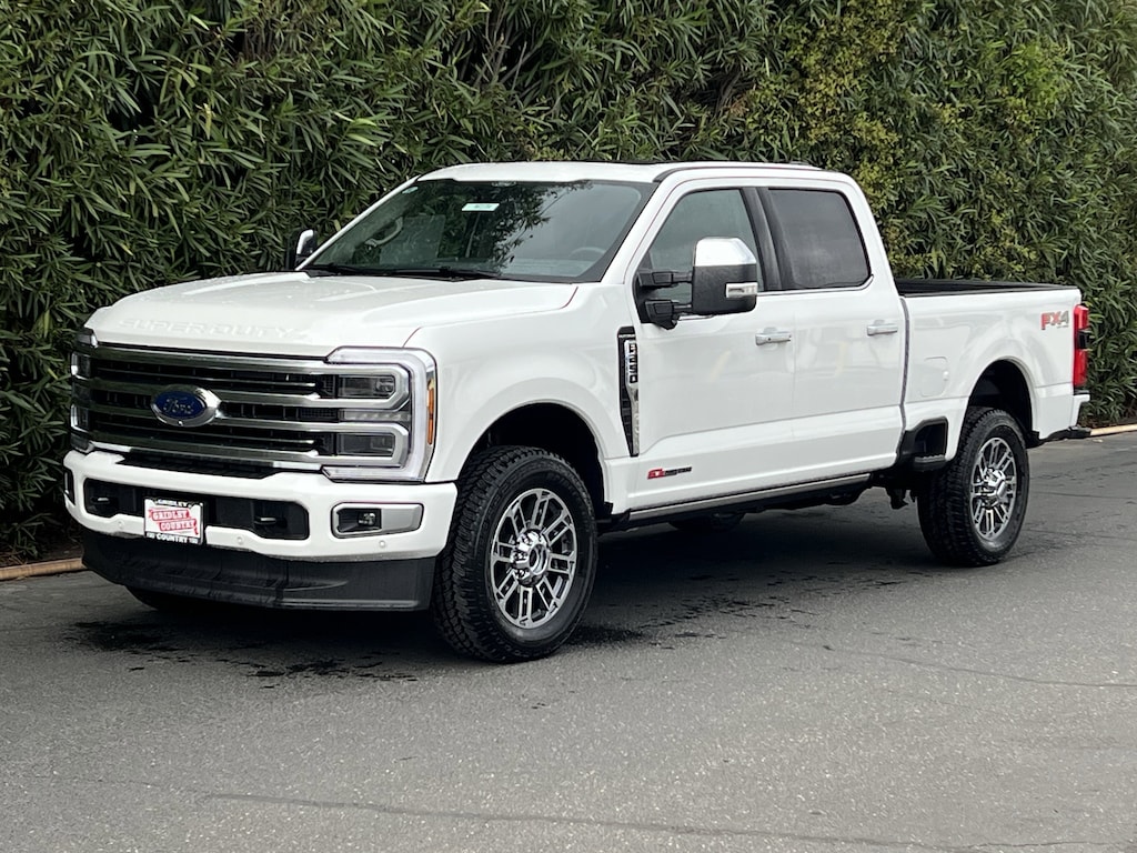 New 2025 Ford Super Duty F-250 SRW Platinum Truck Crew Cab