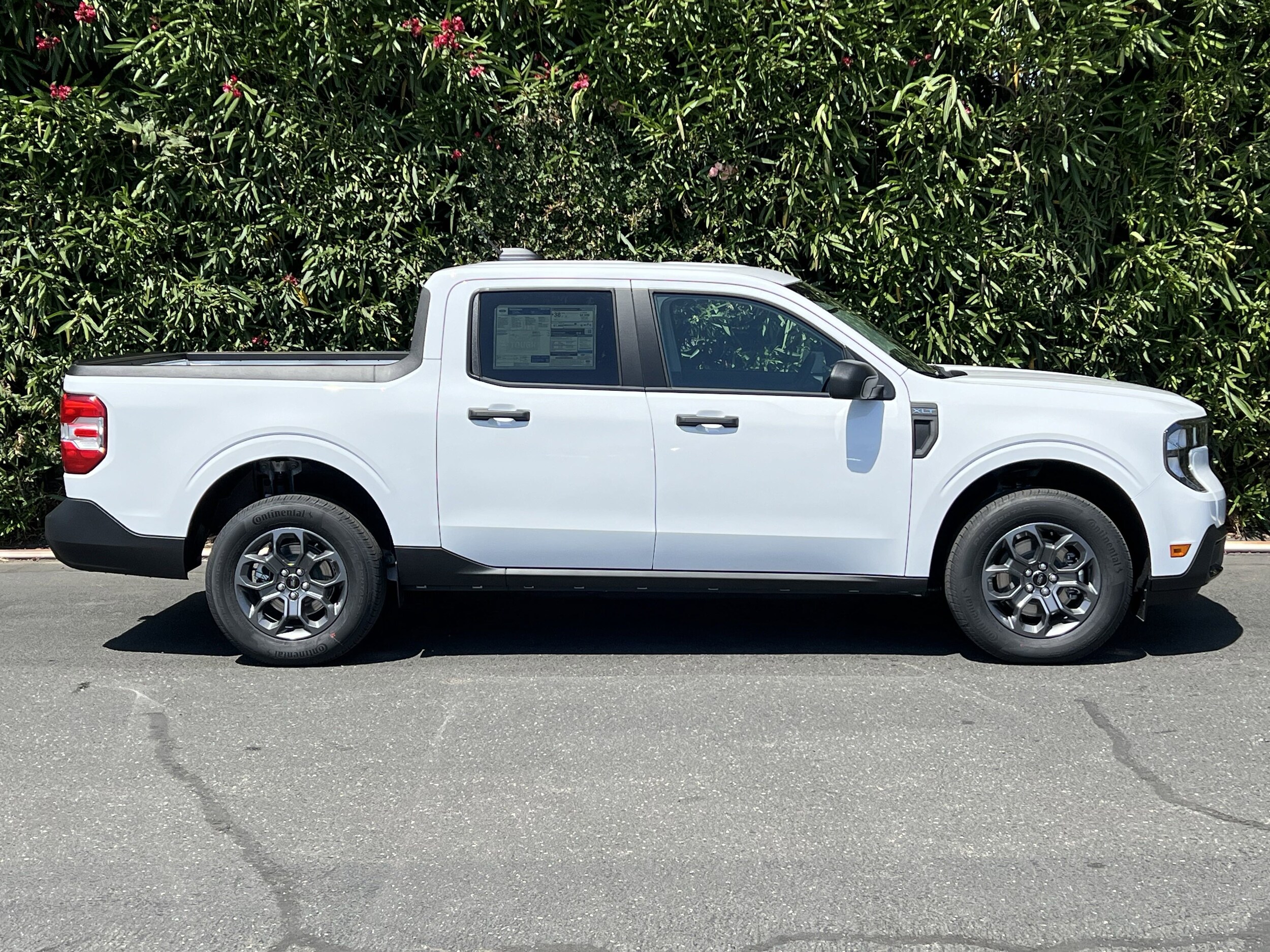 2025 Ford Maverick XLT photo 4