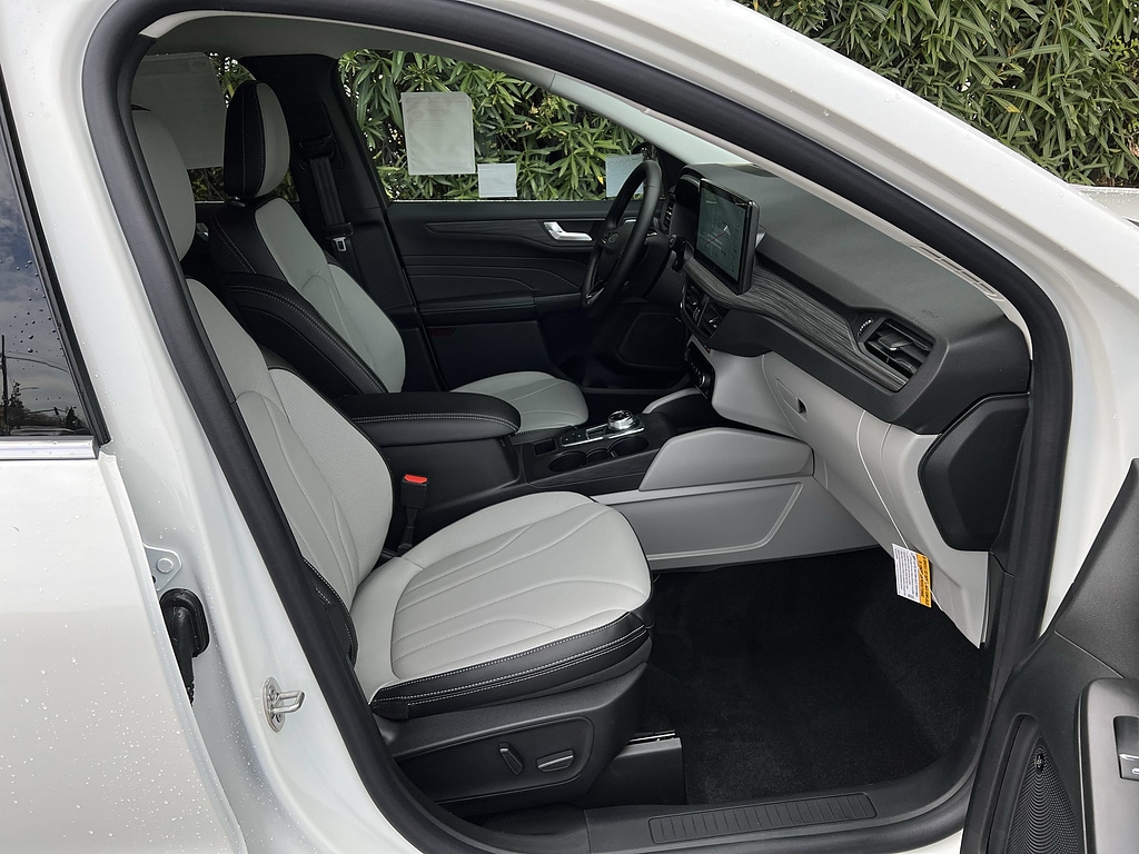 2025 Ford Escape Plug-in hybrid PHEV - Photo 13