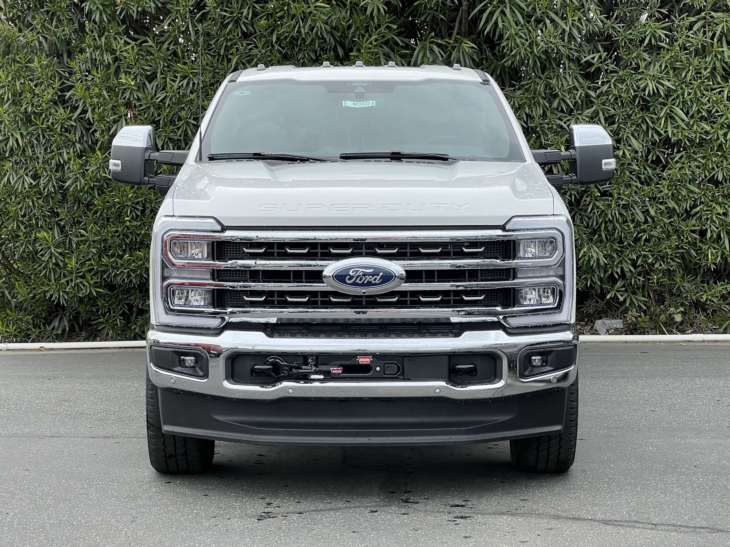 2025 Ford F-350 King Ranch photo 2