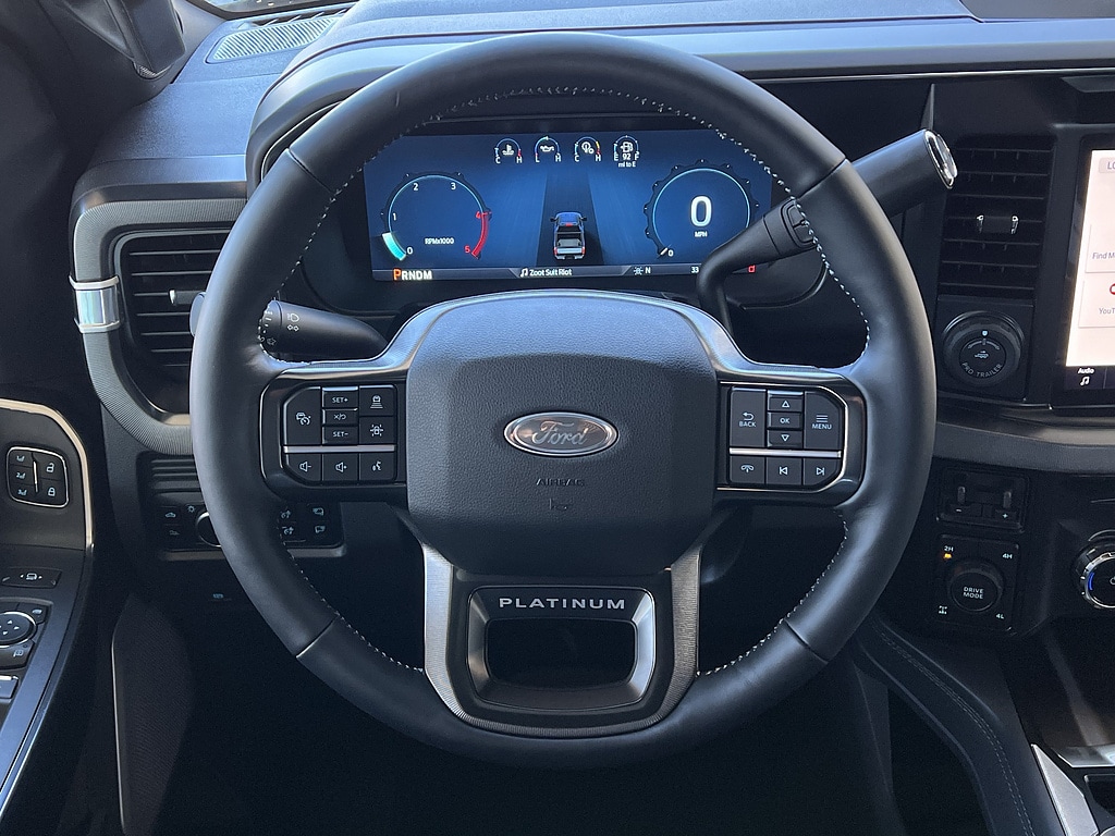 2026 Ford F-250 Super Duty Platinum - Photo 17