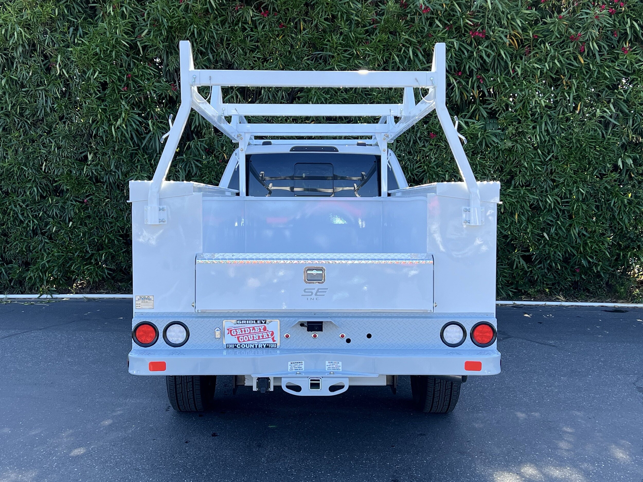 2025 Ford F-350 Super Duty Chassis Cab XL - Photo 11