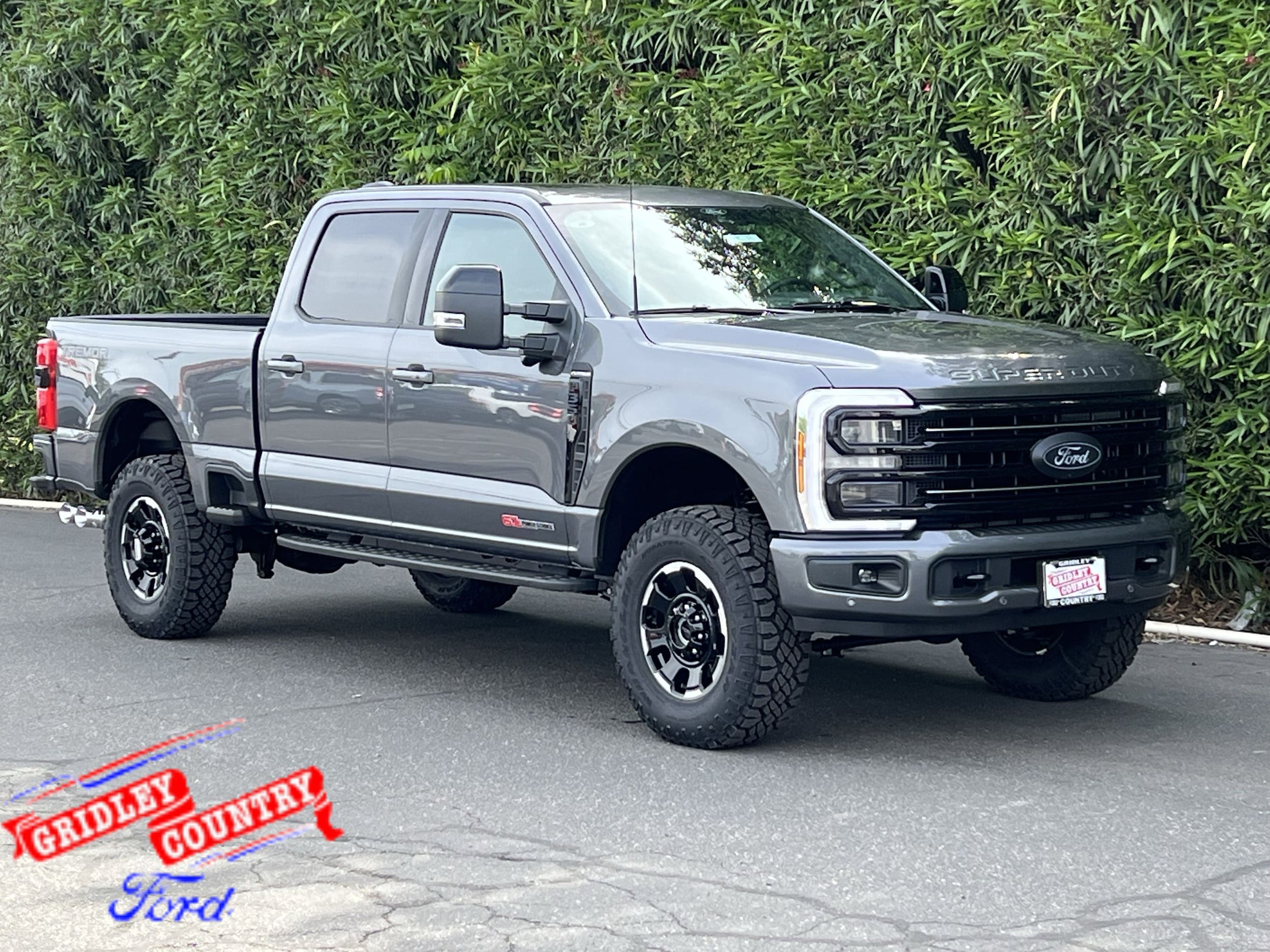2026 Ford F-350 Platinum 4x4 Crew Cab 6-3/4' Box SRW's photo