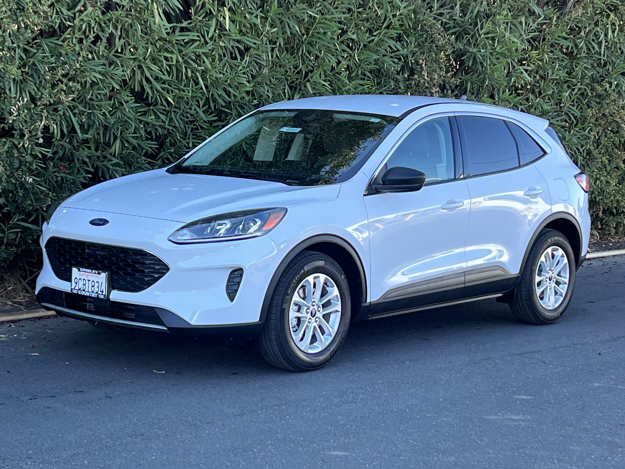 2022 Ford Escape SE photo 3
