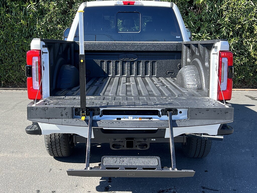 2026 Ford F-250 Super Duty Platinum - Photo 7
