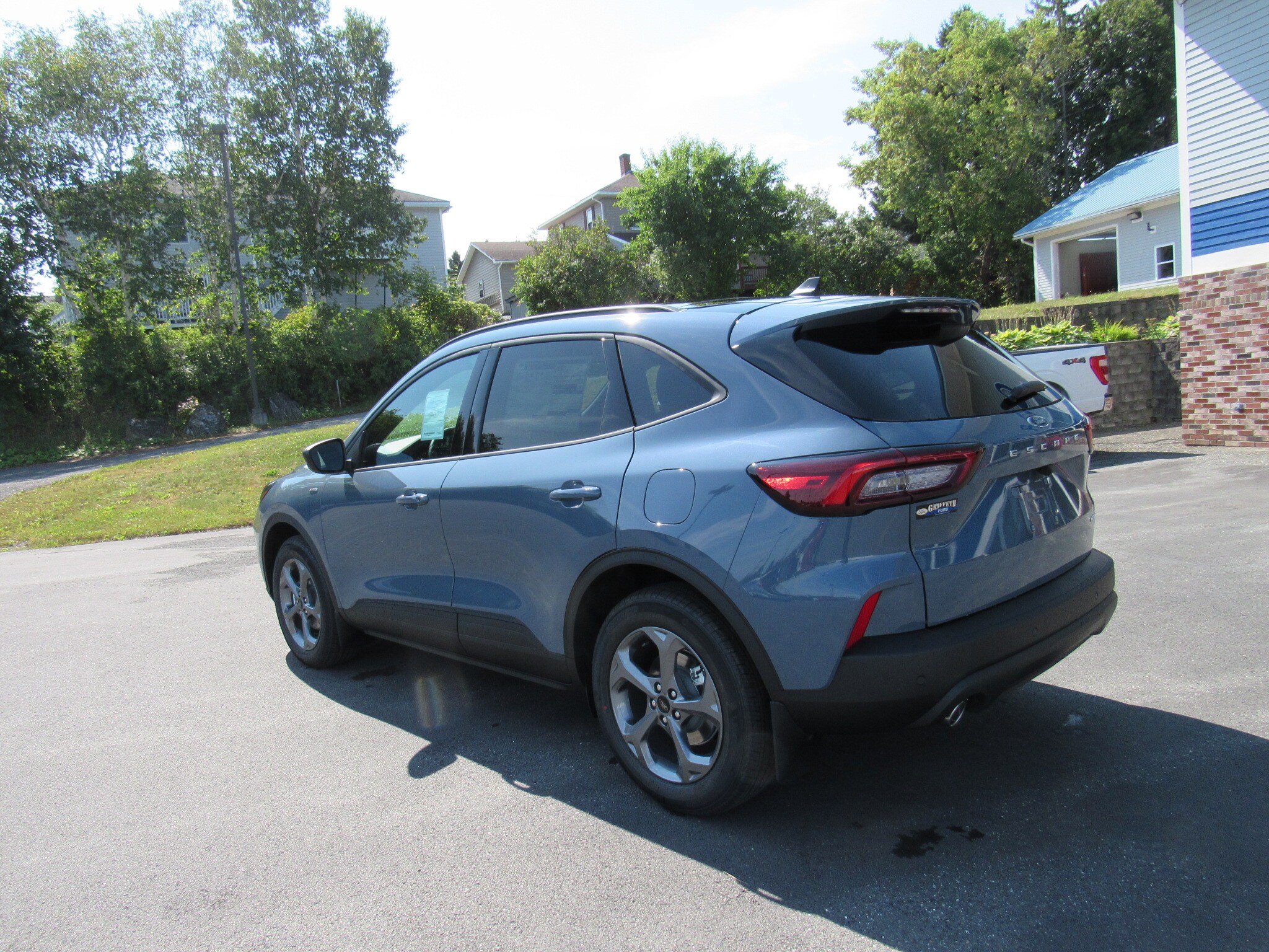 2025 Ford Escape ST-Line photo 4