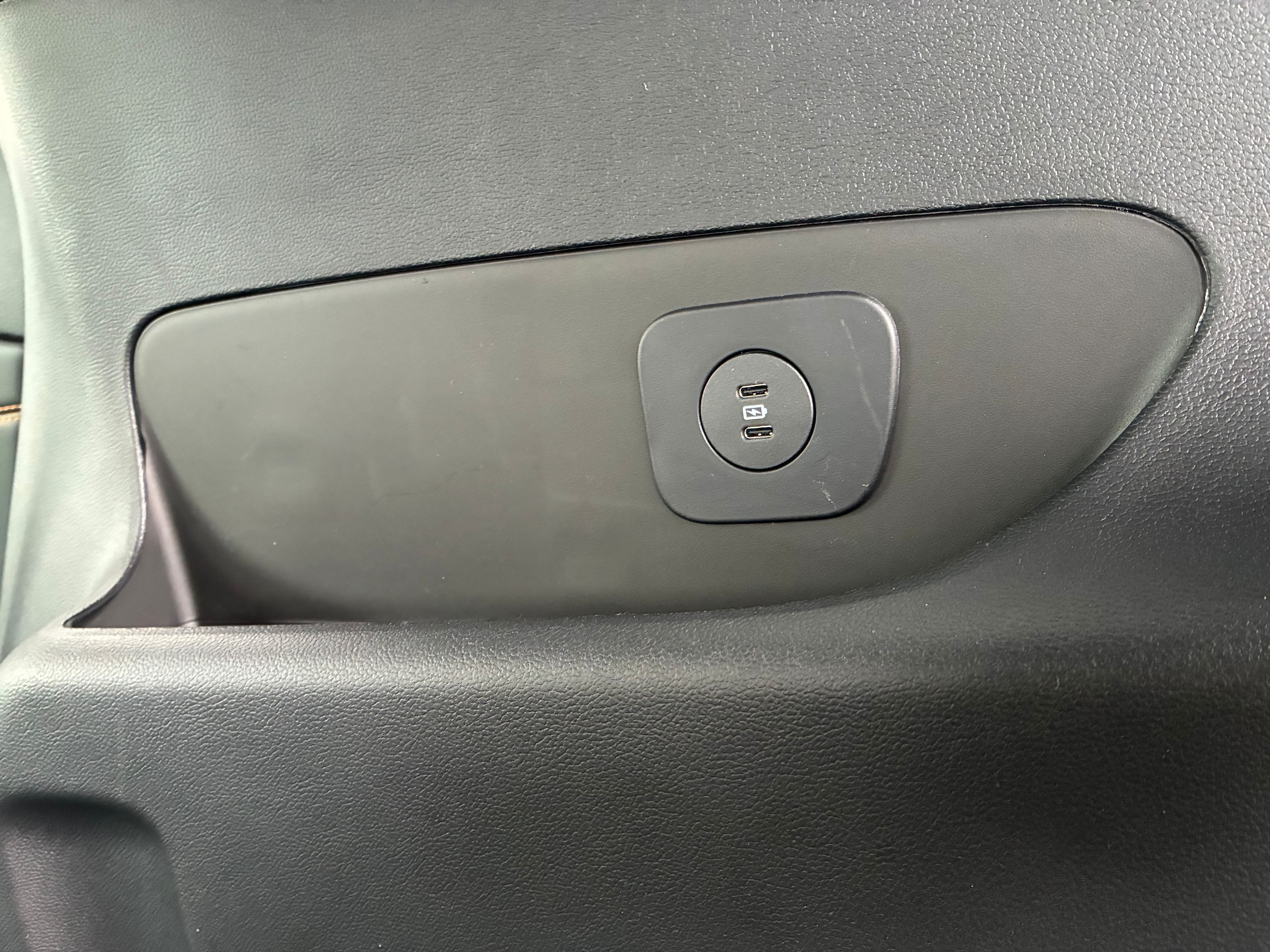 2026 Ford Explorer Tremor - Photo 13