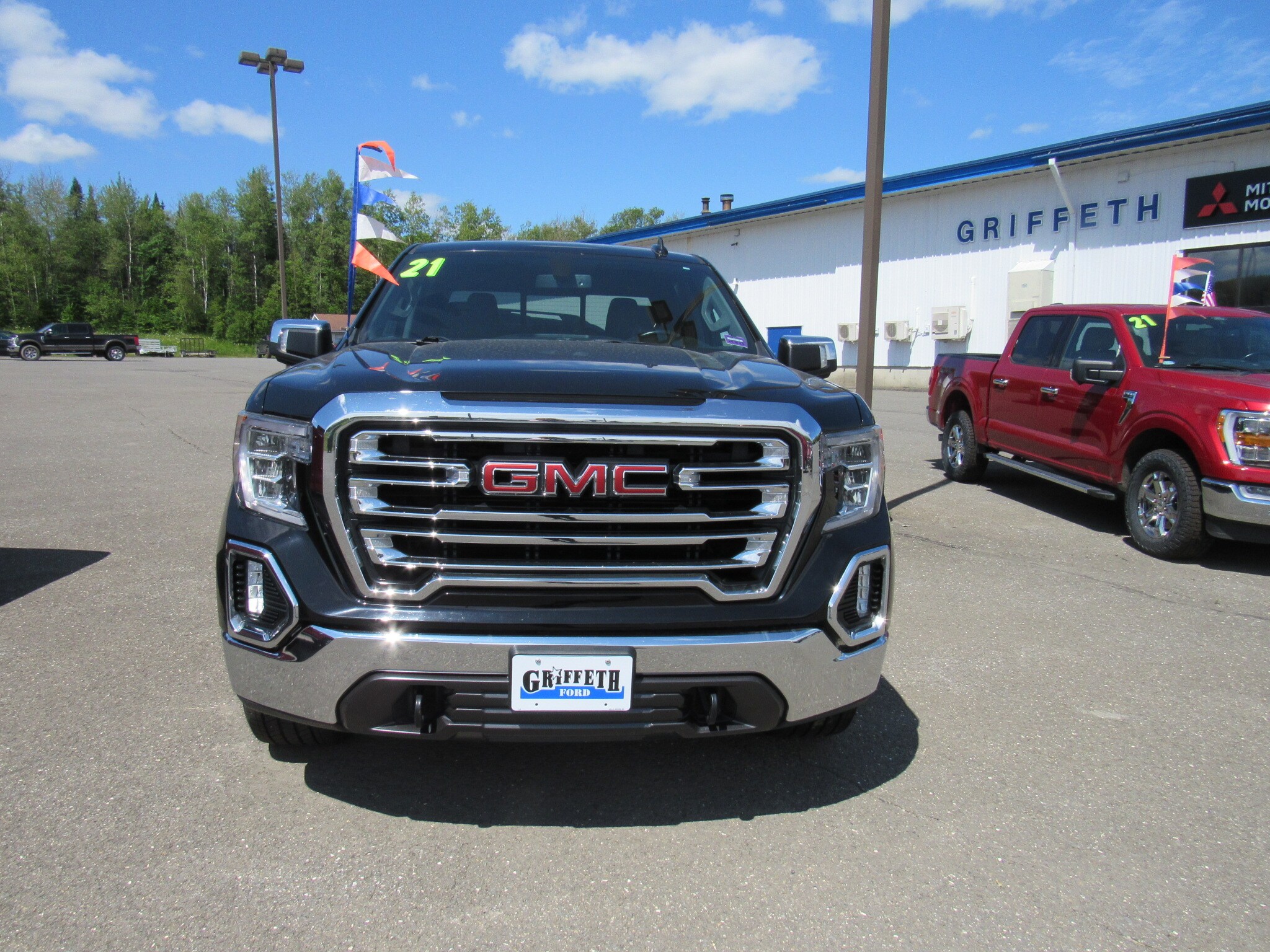 2021 Gmc Sierra 1500 SLT photo 3