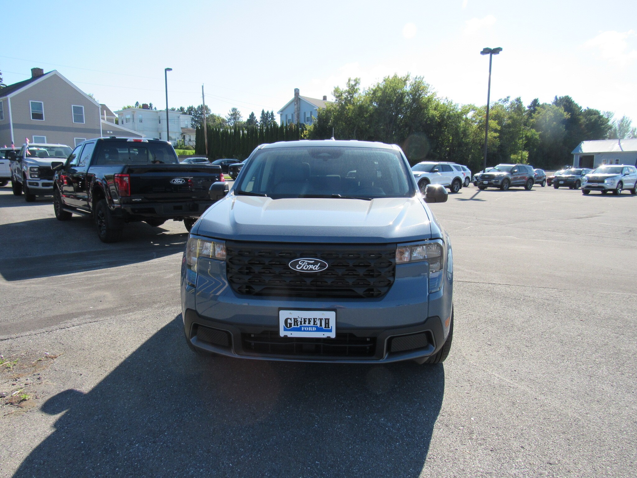 2025 Ford Maverick XLT photo 2