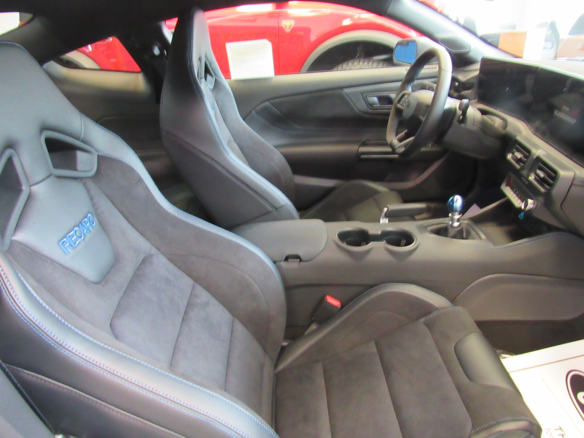 2025 Ford Mustang Dark Horse - Photo 9