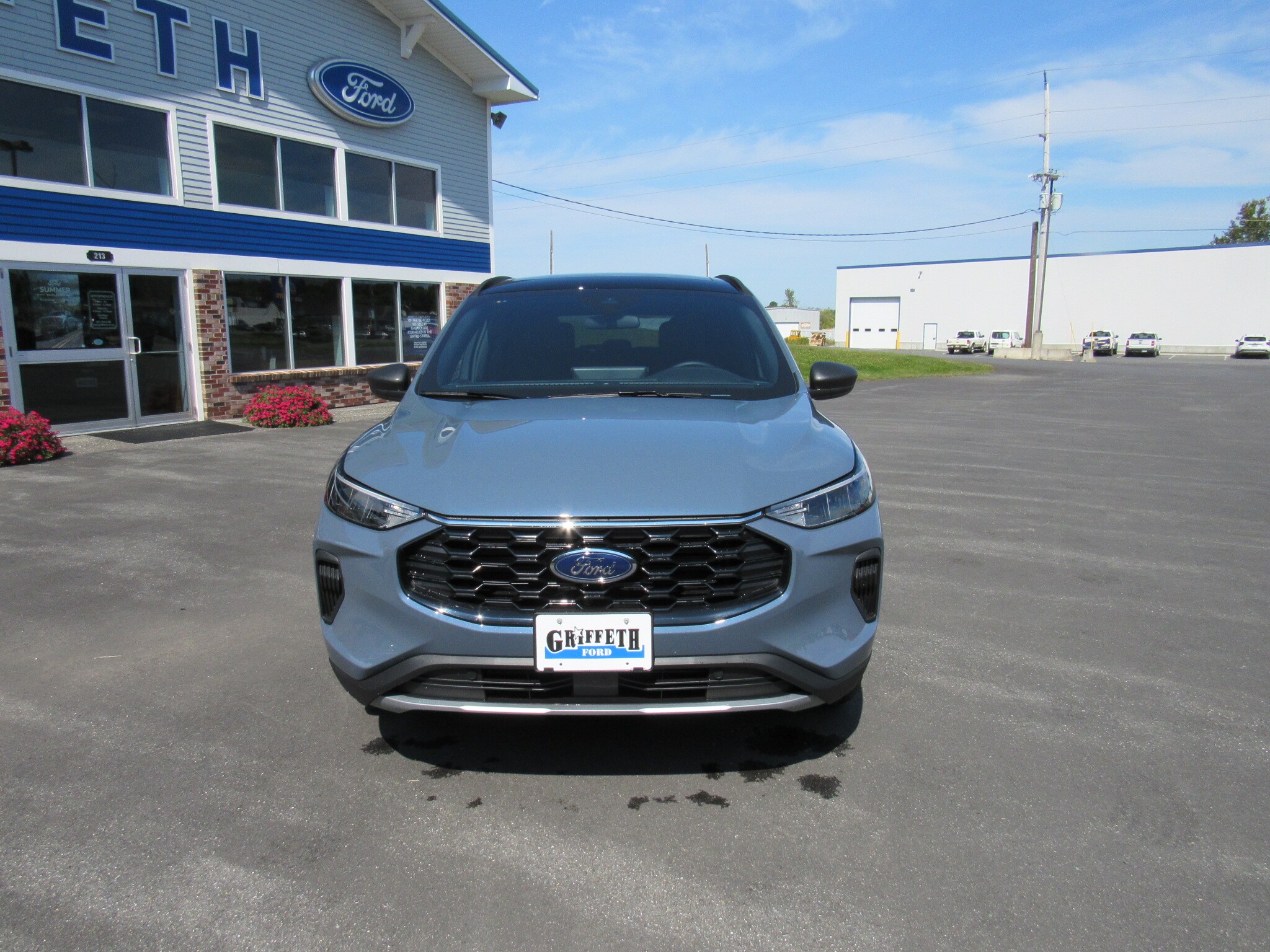 2025 Ford Escape ST-Line photo 2