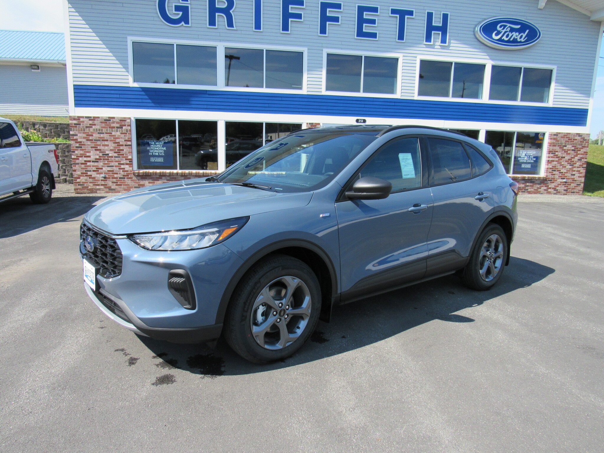 2025 Ford Escape ST-Line photo 3