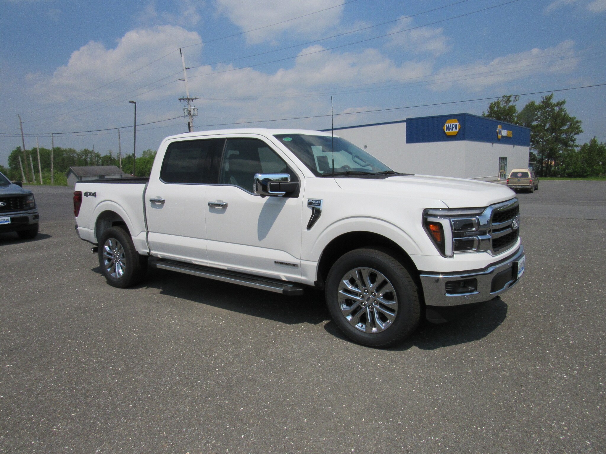 2025 Ford F-150 Lariat photo 3