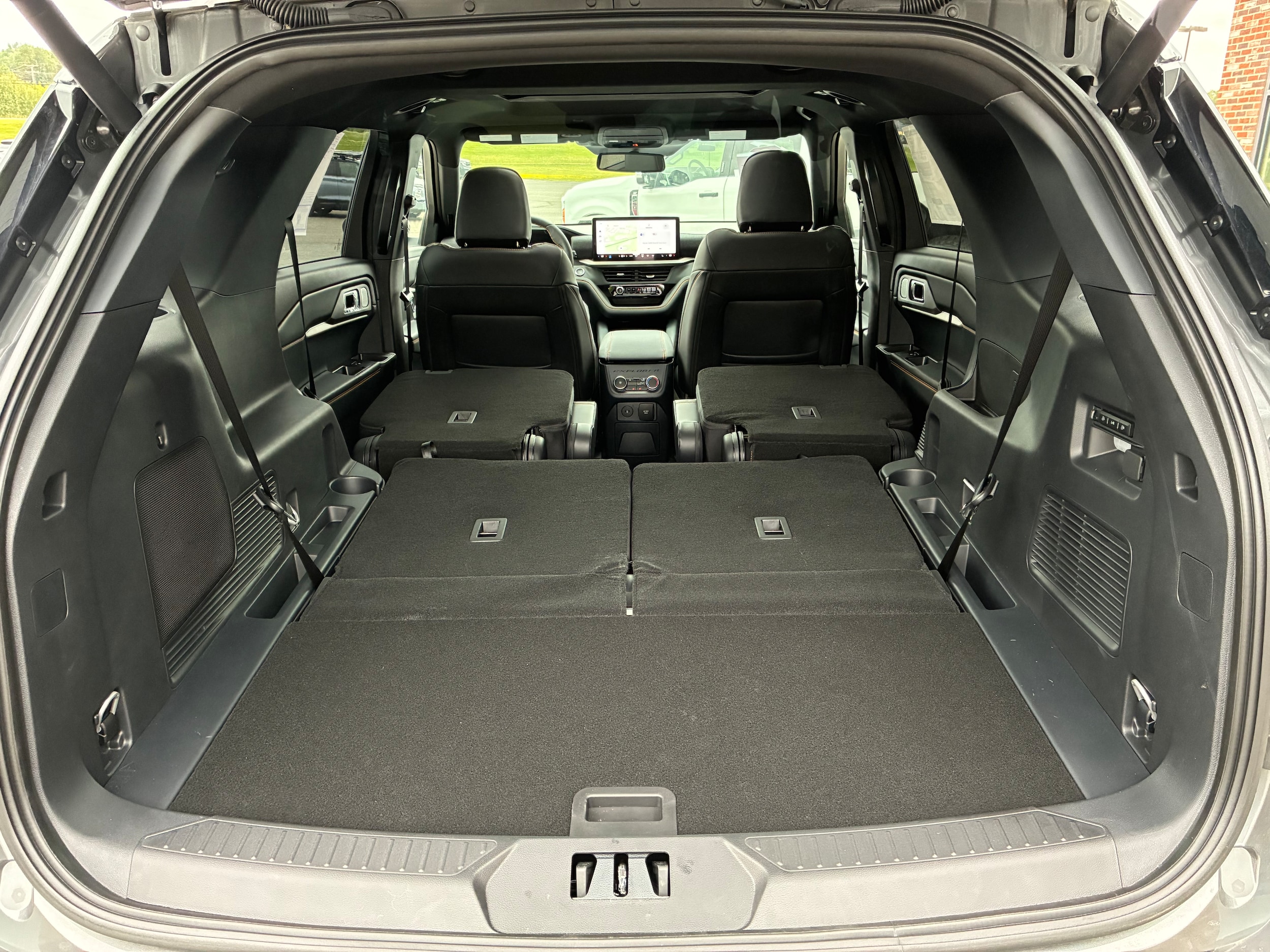 2026 Ford Explorer Tremor - Photo 11