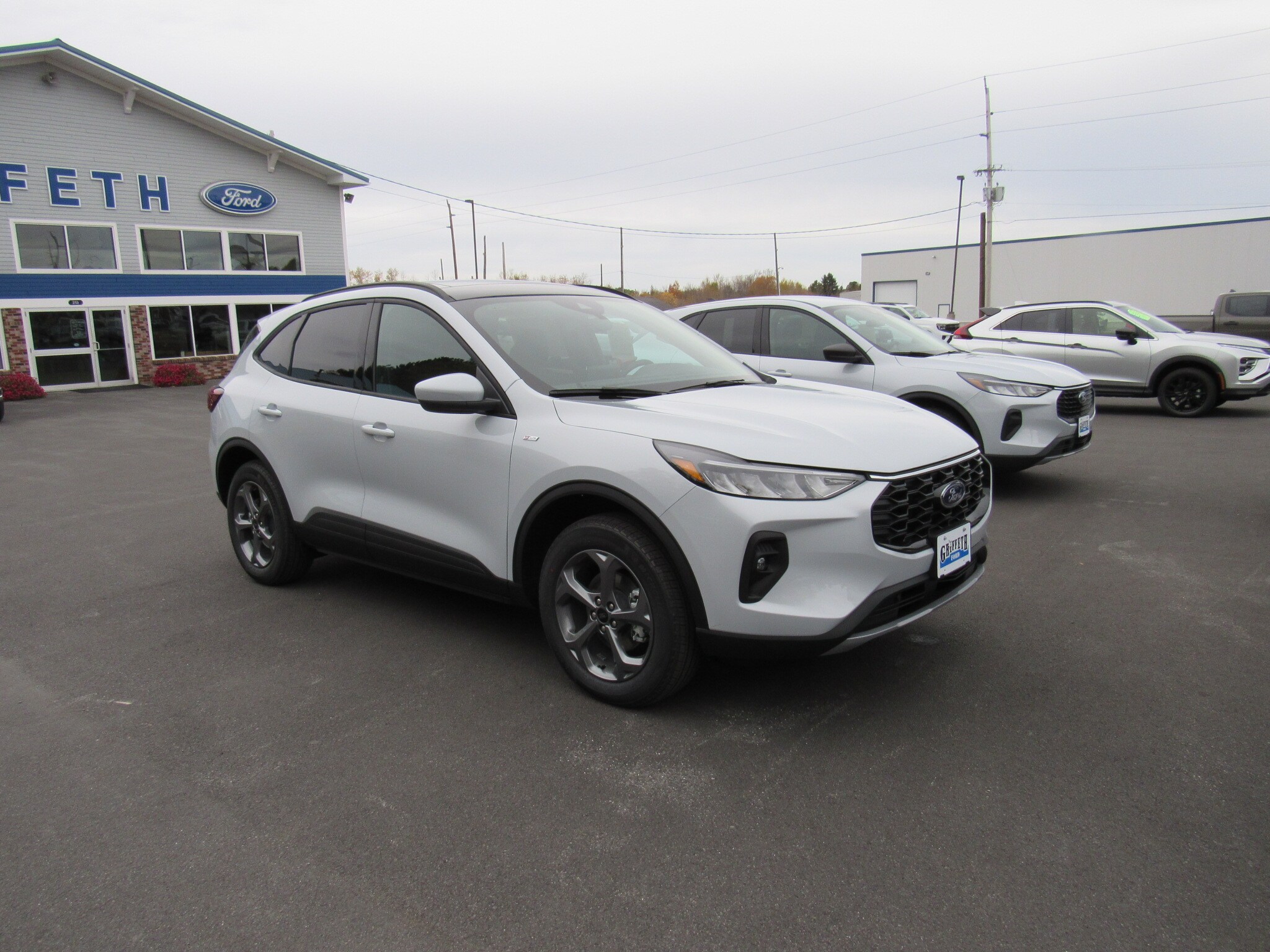 2026 Ford Escape ST-Line Select photo 3