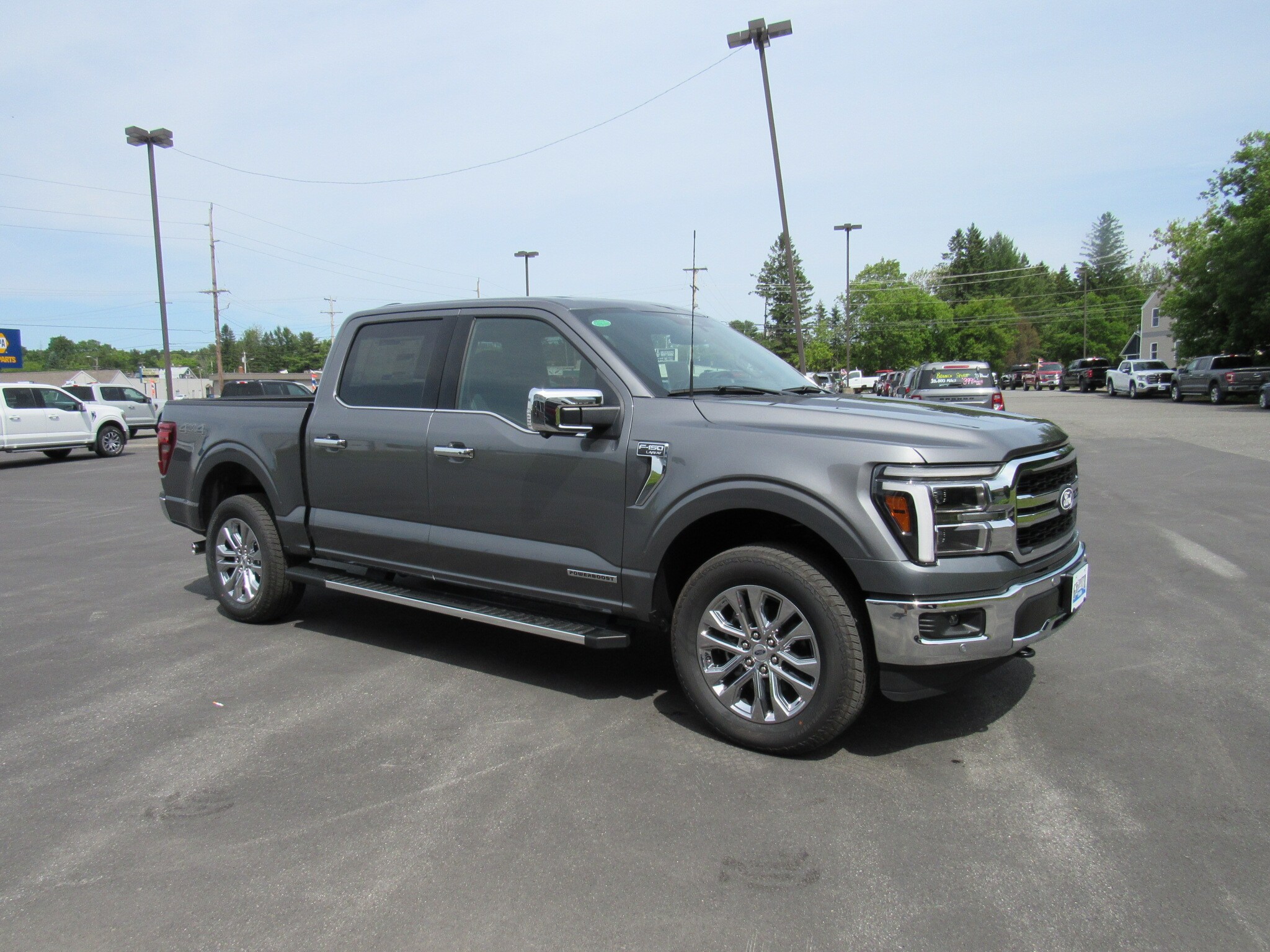 2025 Ford F-150 Lariat photo 3