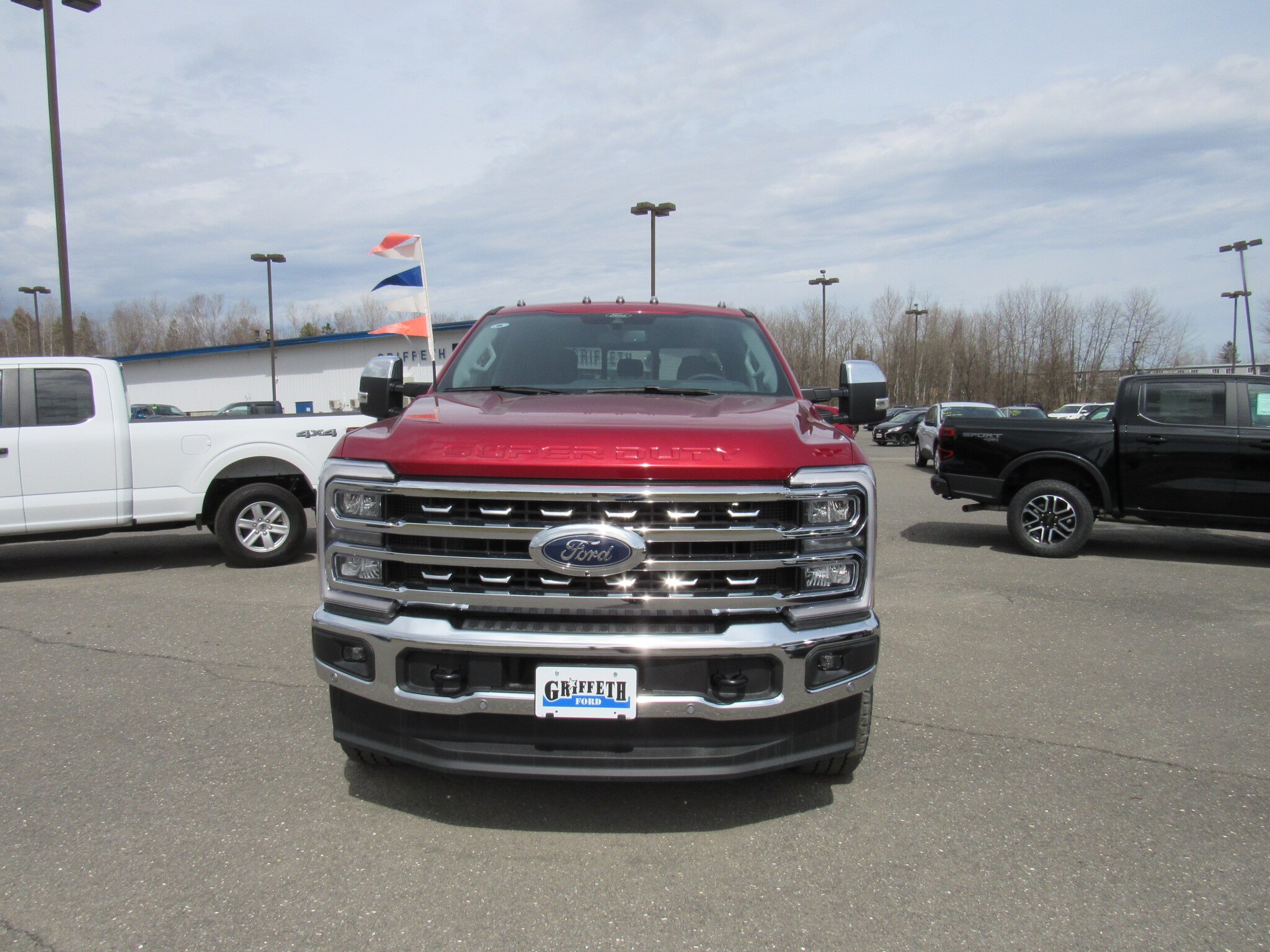 2025 Ford F-350 Lariat photo 2