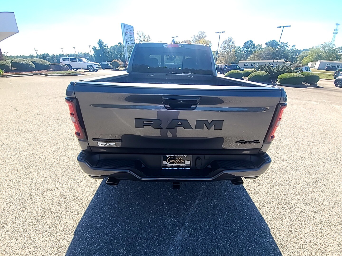 2026 Ram 1500 BIG HORN CREW CAB 4X4 5'7 BOX Granite Crystal at Griffin CDJR