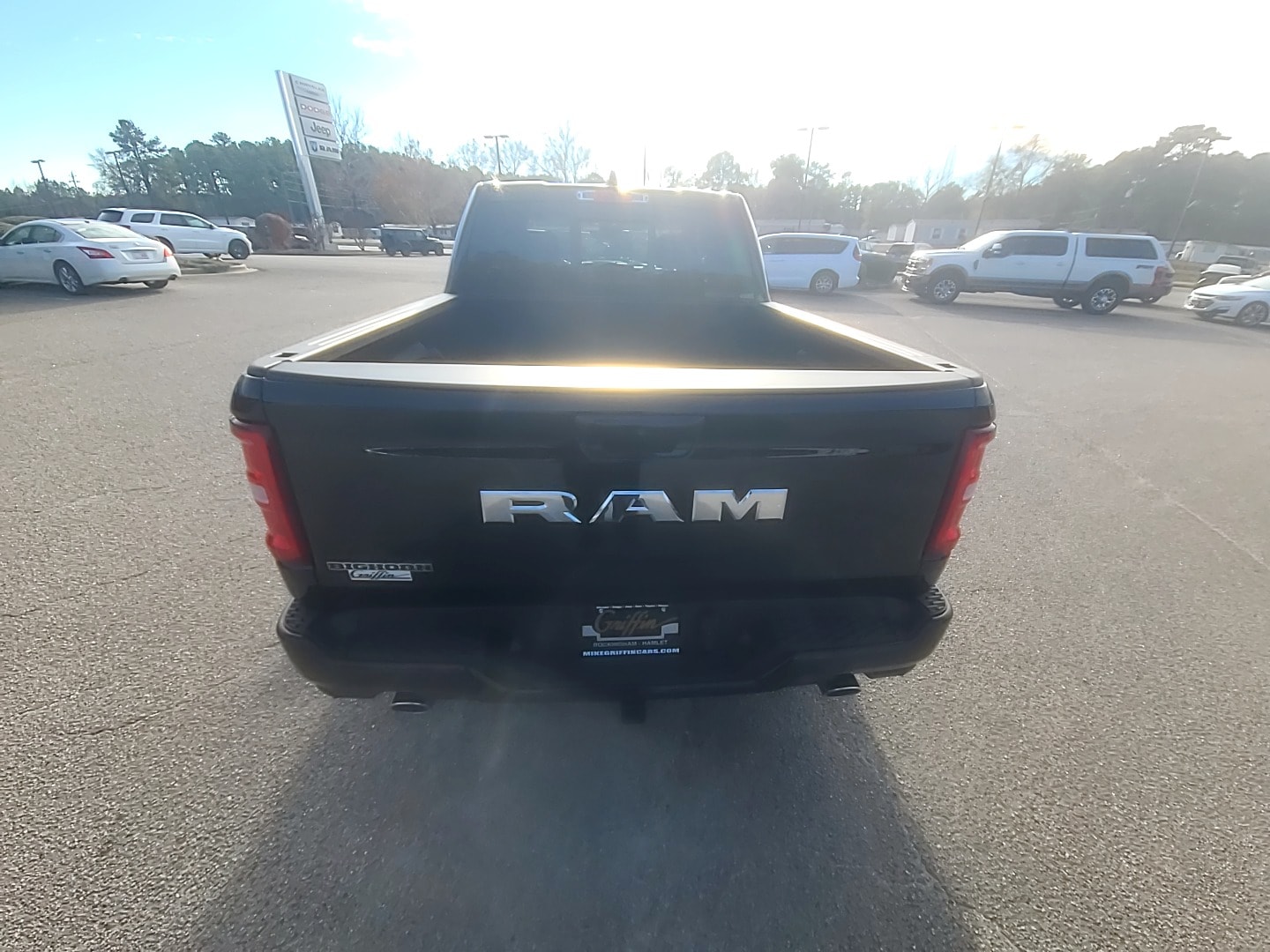2026 Ram 1500 BIG HORN CREW CAB 4X2 5'7 BOX Diamond Black Crystal Pearlcoat at Griffin CDJR