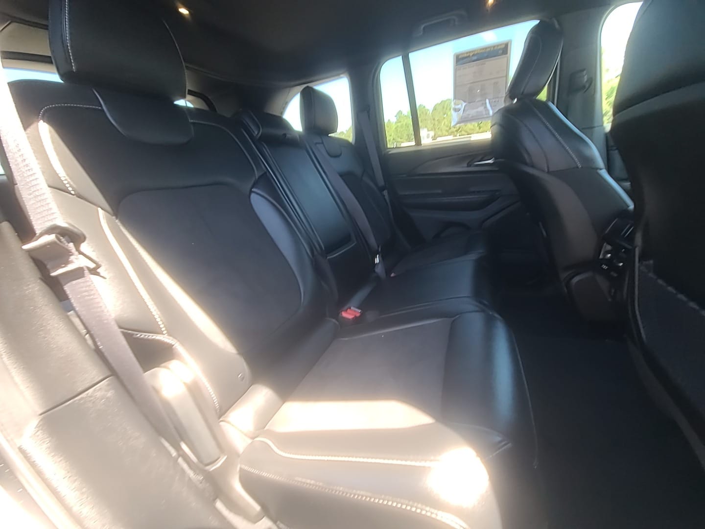2025 Jeep Grand Cherokee Altitude Diamond Black Crystal Pearlcoat at Griffin CDJR