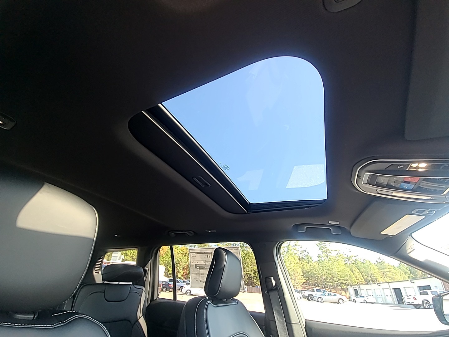 2025 Jeep Grand Cherokee L ALTITUDE X 4X2 - 6