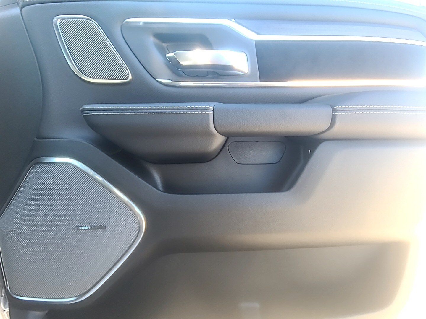 2026 Ram 1500 LARAMIE CREW CAB 4X4 5'7 BOX Ivory White Tri-Coat Pearlcoat at Griffin CDJR