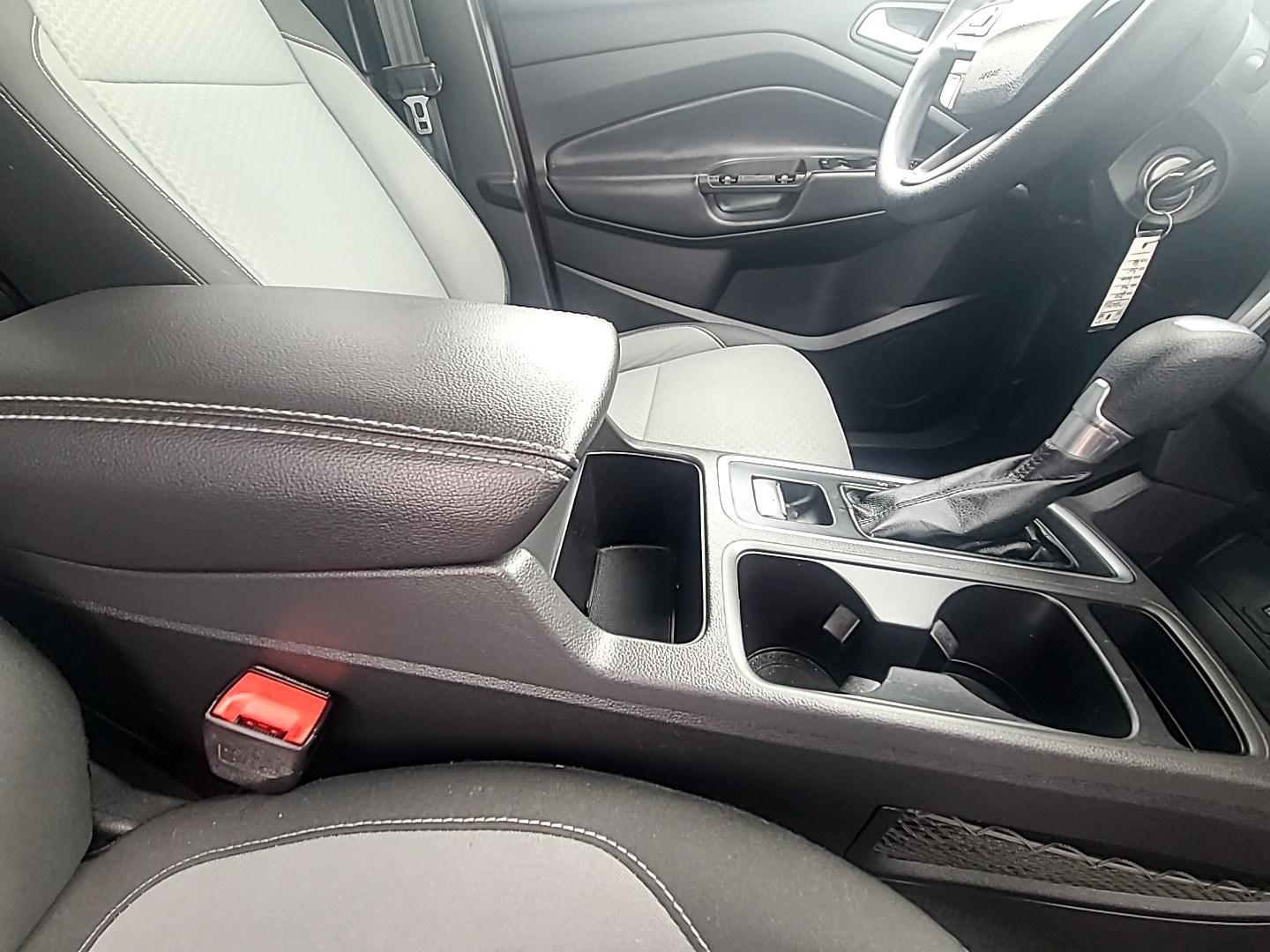 2017 Ford Escape SE - 9