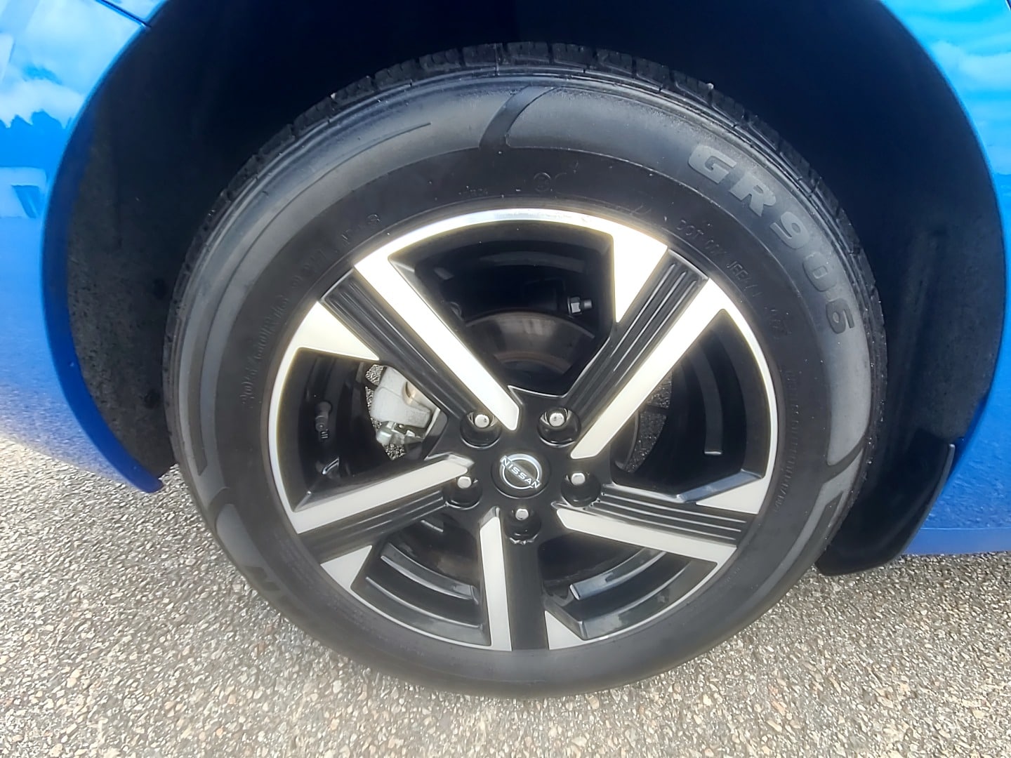 2024 Nissan Sentra SV Electric Blue Metallic at Griffin Nissan