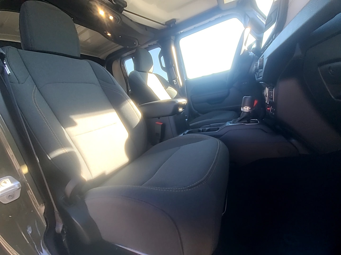 2026 Jeep Gladiator WILLYS 4X4 - 7