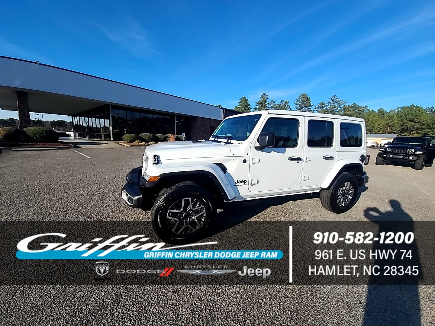 2026 Jeep Wrangler 4-Door Sahara's photo
