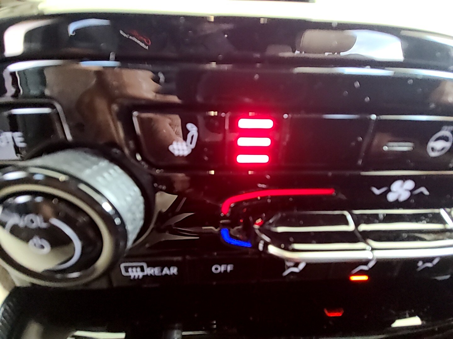 2025 Jeep Grand Cherokee LIMITED 4X2 Velvet Red Pearlcoat at Griffin CDJR