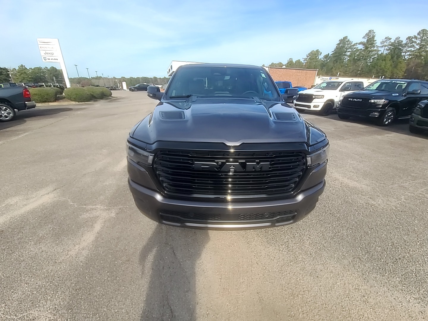 2026 Ram 1500 LARAMIE CREW CAB 4X4 6'4 BOX - 1
