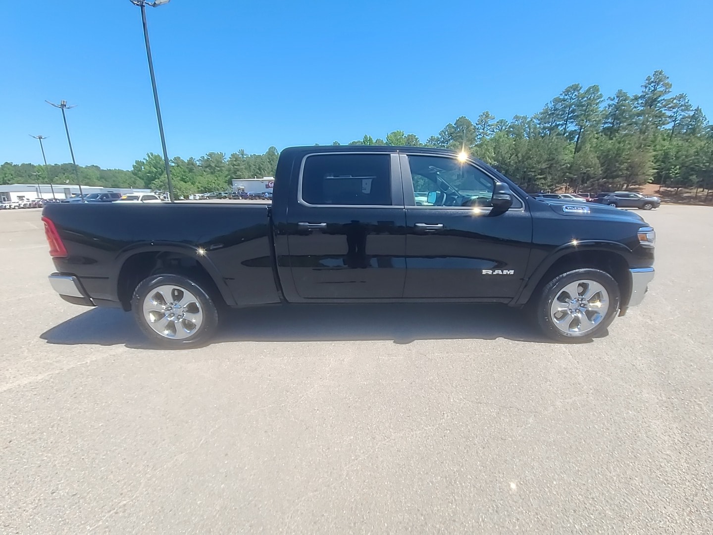 2026 Ram 1500 BIG HORN CREW CAB 4X4 6'4 BOX Diamond Black Crystal Pearlcoat at Griffin CDJR