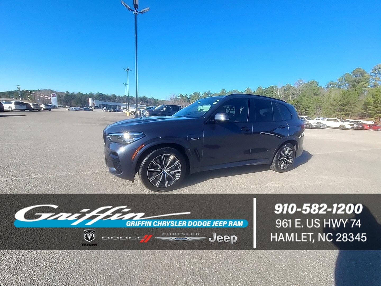 2022 BMW X5 45e's photo
