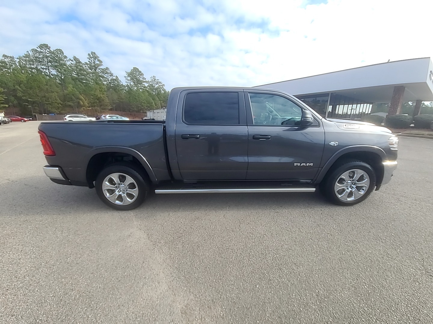 2026 Ram 1500 BIG HORN CREW CAB 4X4 5'7 BOX - 7
