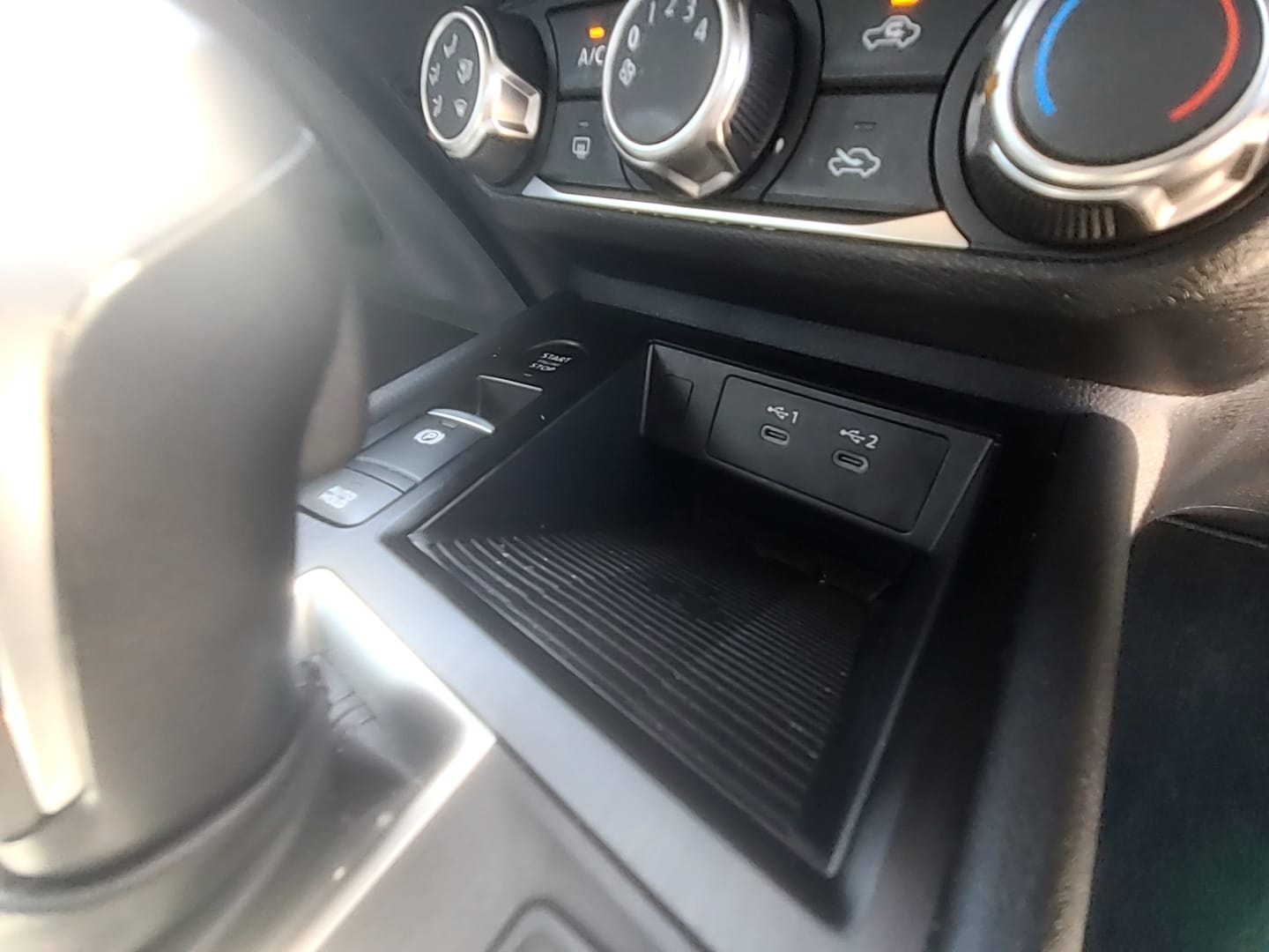 2025 Nissan Kicks SV - 11