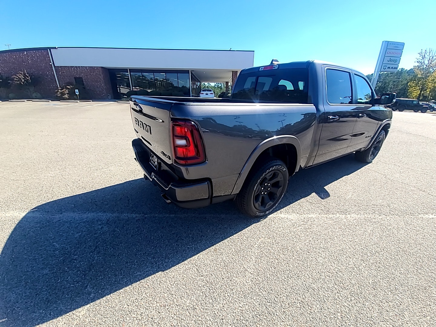 2026 Ram 1500 BIG HORN CREW CAB 4X4 5'7 BOX Granite Crystal at Griffin CDJR
