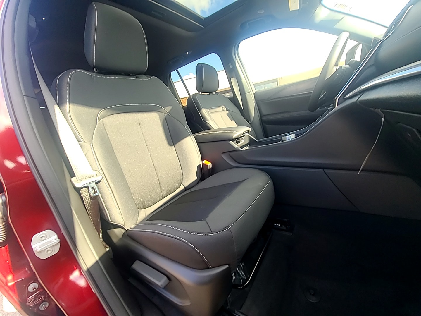 2025 Jeep Grand Cherokee LAREDO X 4X4 - 6