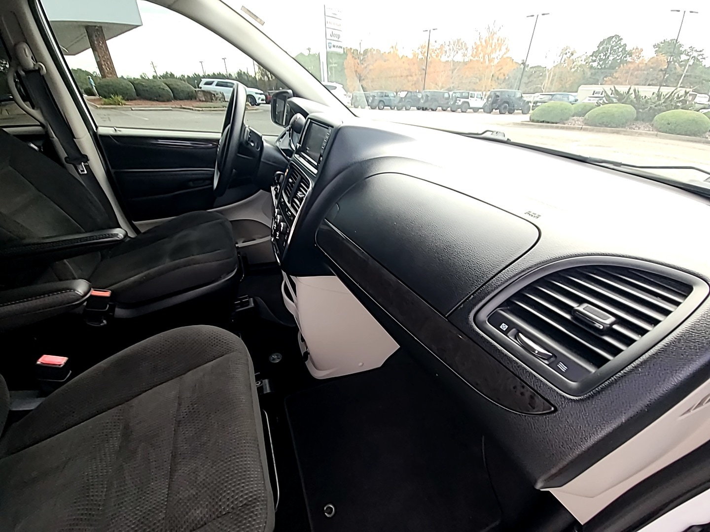 2019 Dodge Grand Caravan SE - 11