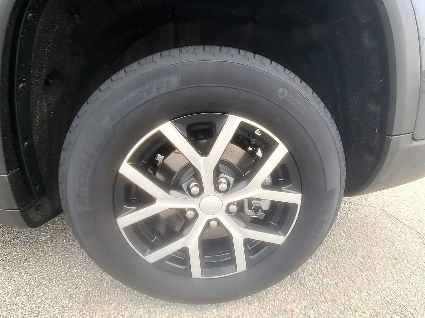 2024 Jeep Grand Cherokee L Limited Baltic Gray Metallic Clearcoat at Low Country Motors