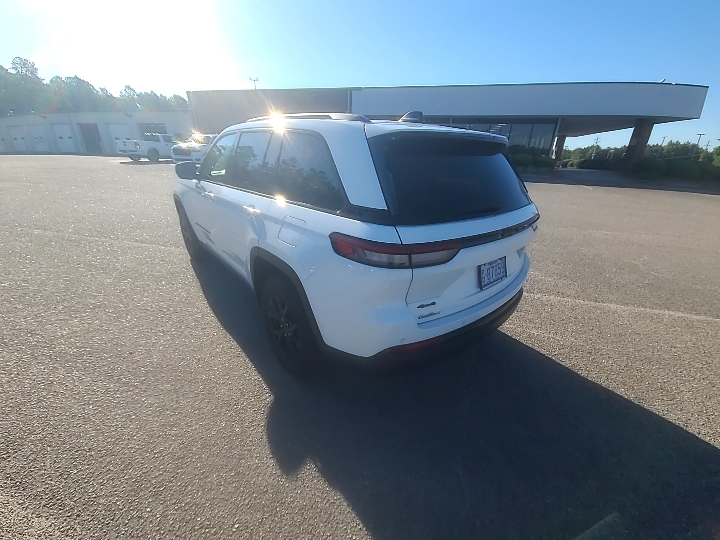 2025 Jeep Grand Cherokee Altitude Bright White Clearcoat at Griffin CDJR