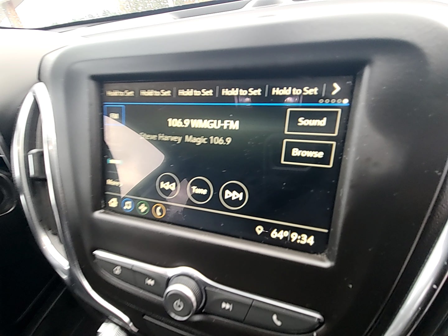 2019 Chevrolet Equinox LT - 11