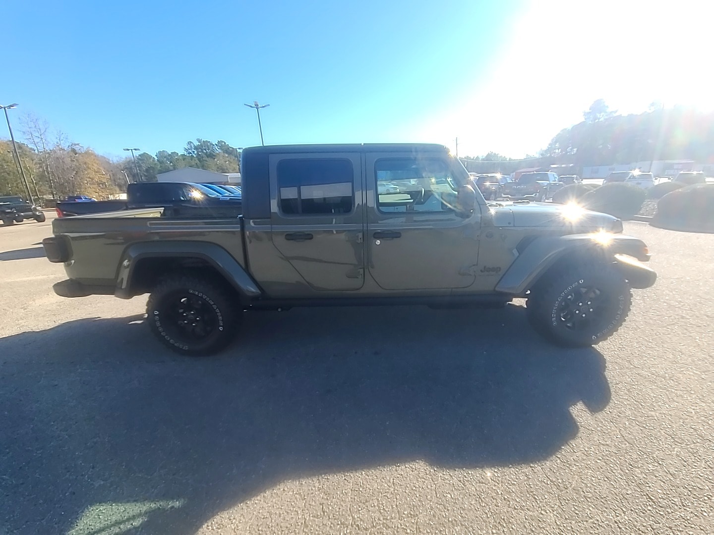 2026 Jeep Gladiator WILLYS 4X4 - 5