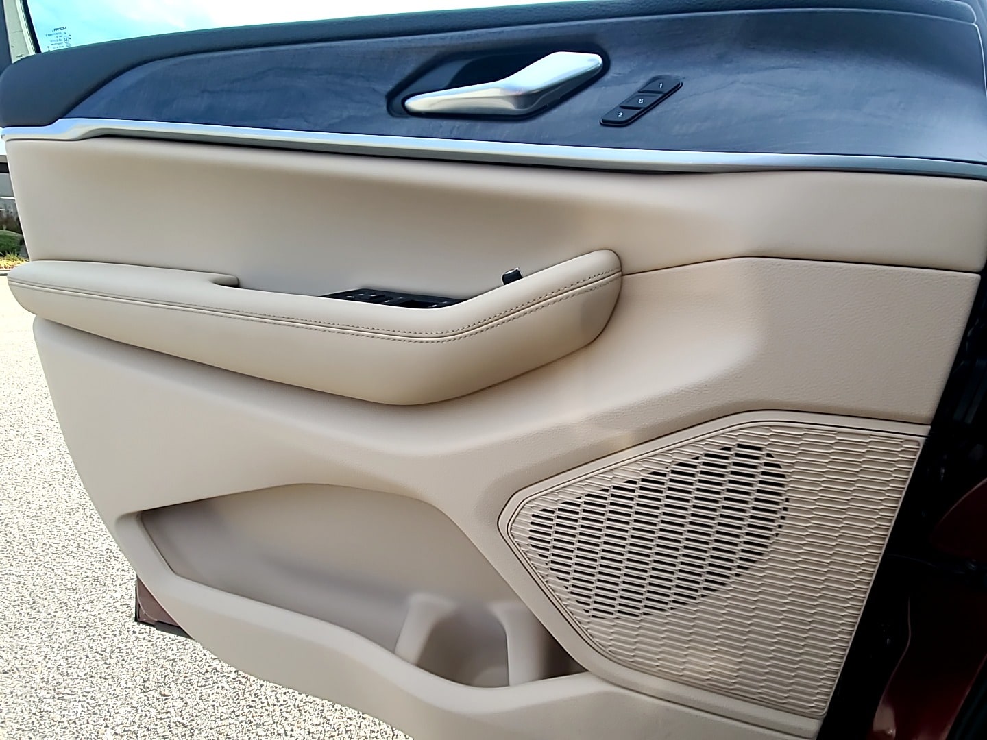 2025 Jeep Grand Cherokee LIMITED 4X2 Velvet Red Pearlcoat at Griffin CDJR