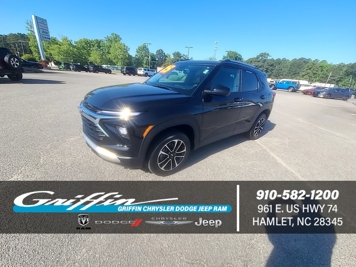 2025 Chevrolet Trailblazer LT Mosaic Black Metallic at Marchant Chevrolet