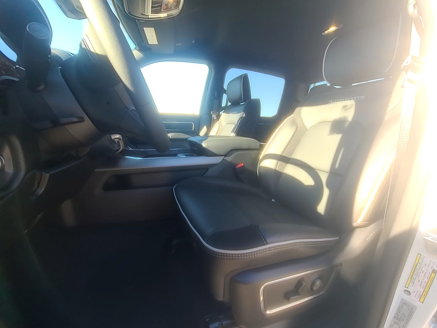 2026 Ram 1500 LARAMIE CREW CAB 4X4 5'7 BOX Ivory White Tri-Coat Pearlcoat at Griffin CDJR