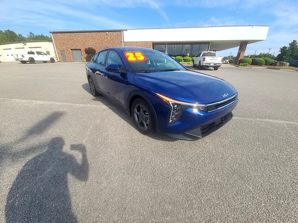 Used 2025 Kia K4 LXS Car