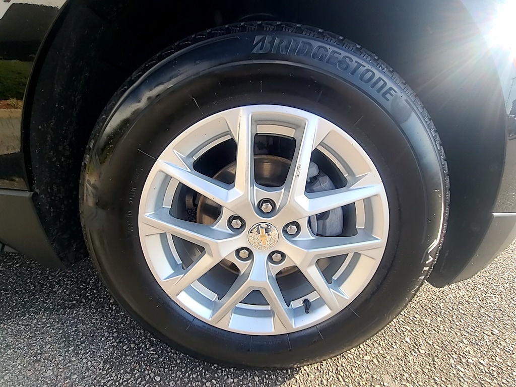 Used 2024 Chevrolet Equinox LS Sport Utility