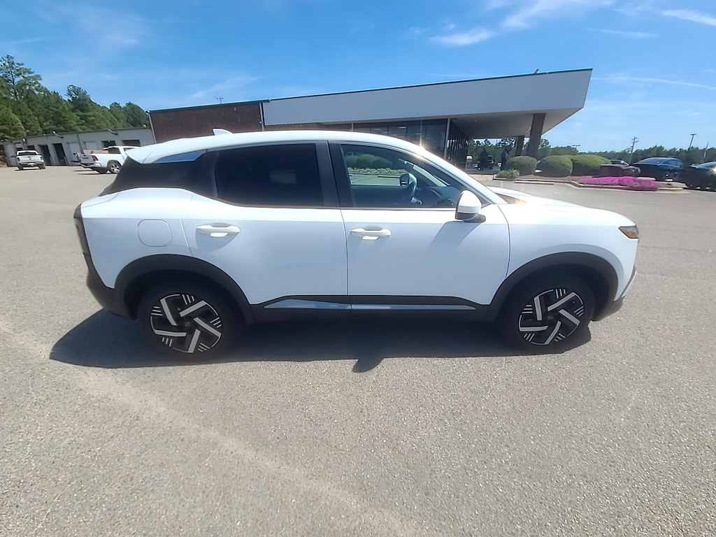 Used 2025 Nissan Kicks SV Sport Utility