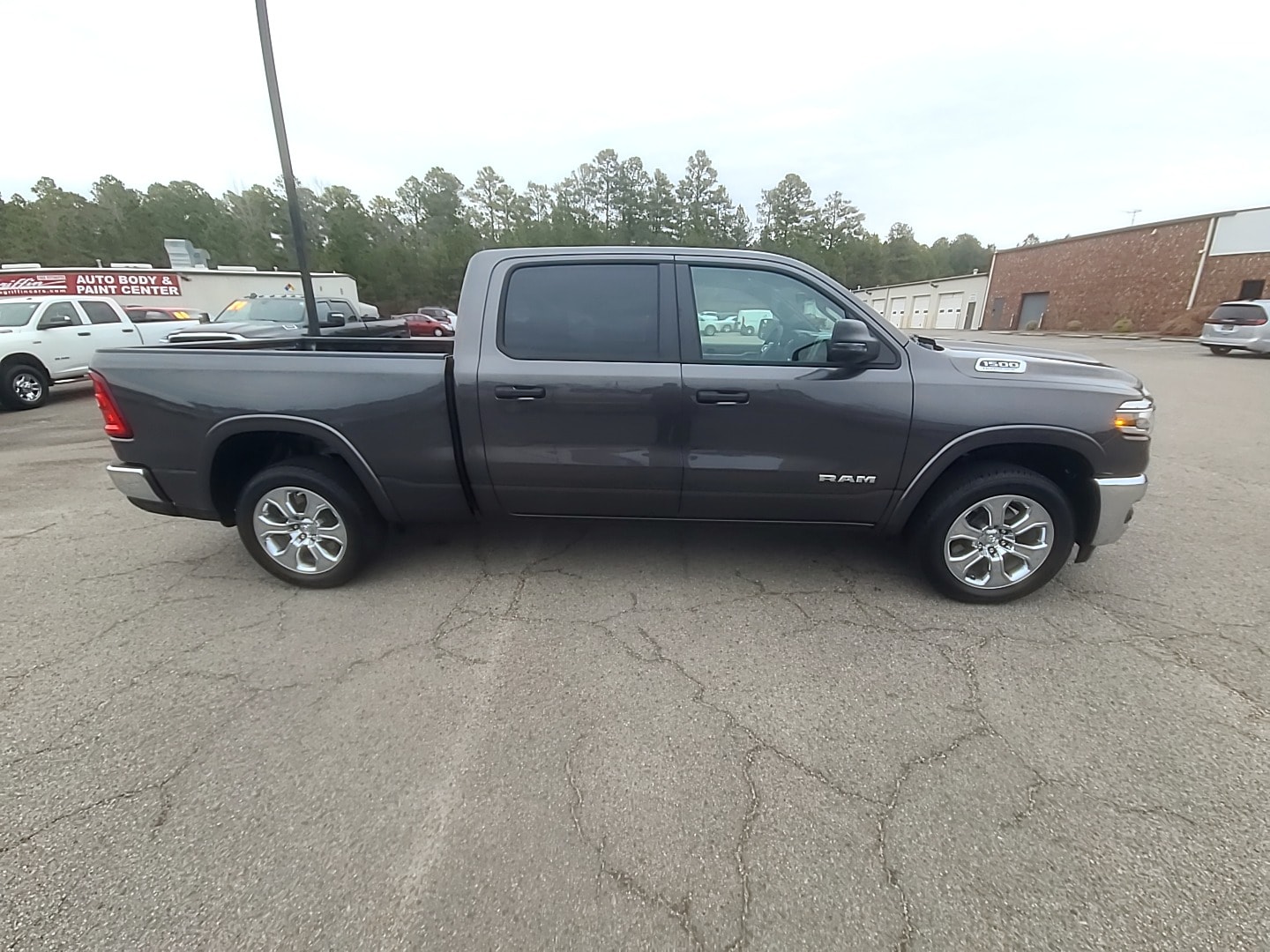2026 Ram 1500 BIG HORN CREW CAB 4X4 6'4 BOX - 4